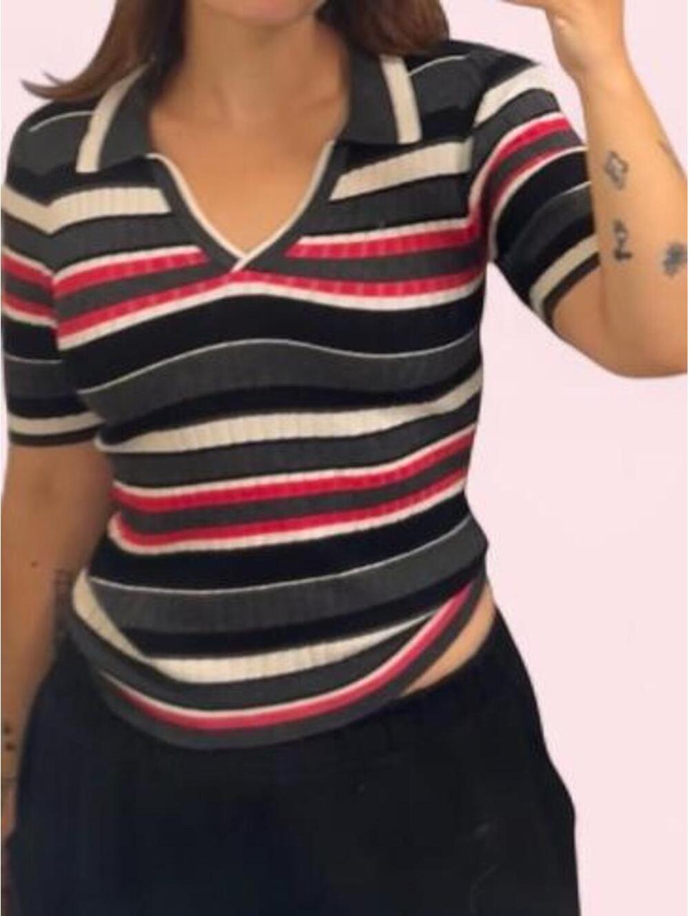 Y2K 2000’s Fittes Liz Claiborne black, white, and red striped polo shirt in a S